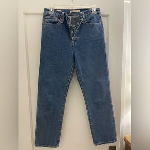 Levis Wedgie Straight Jeans